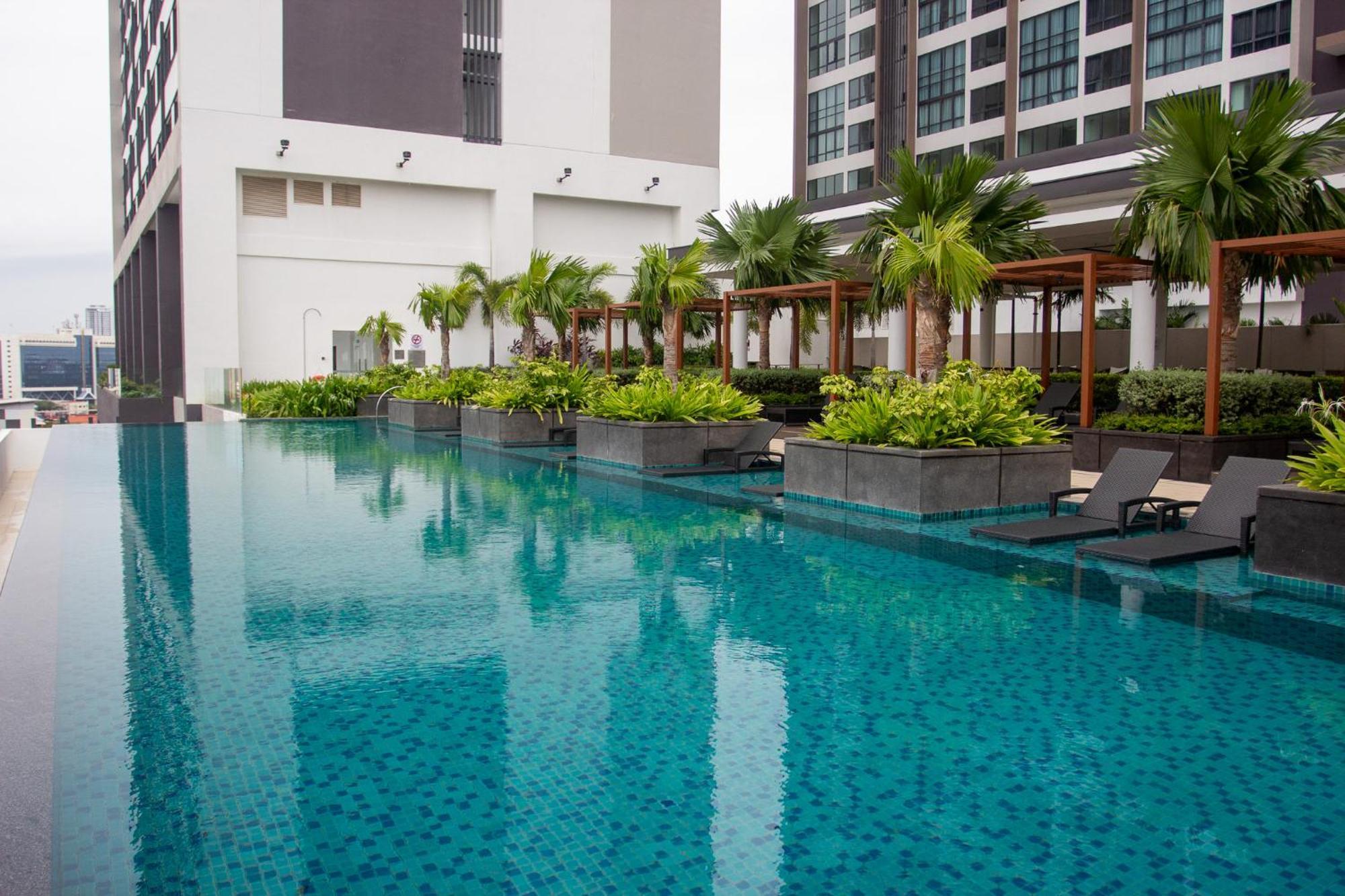 Courtyard By Marriott Melaka Hotel Exterior photo