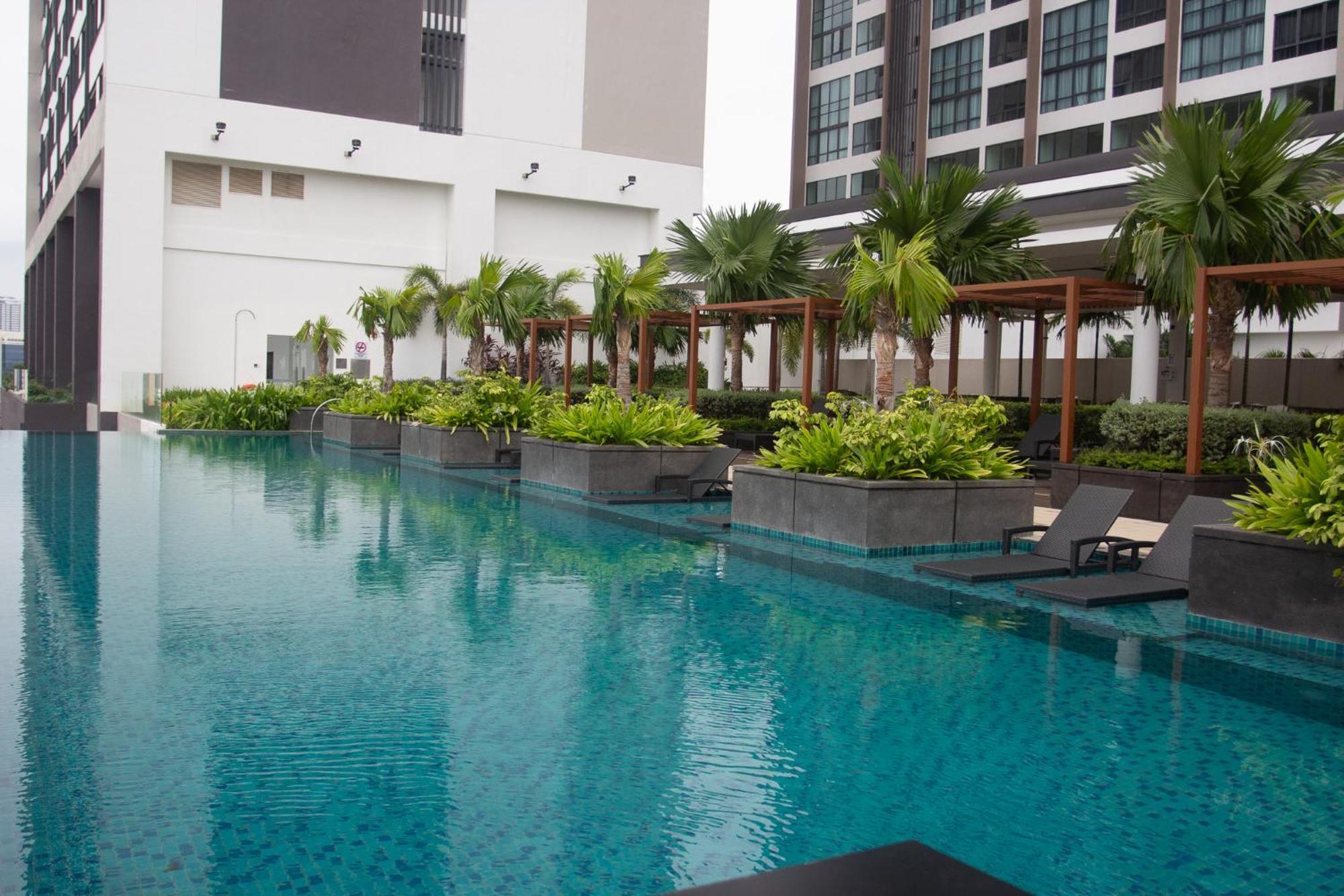 Courtyard By Marriott Melaka Hotel Exterior photo