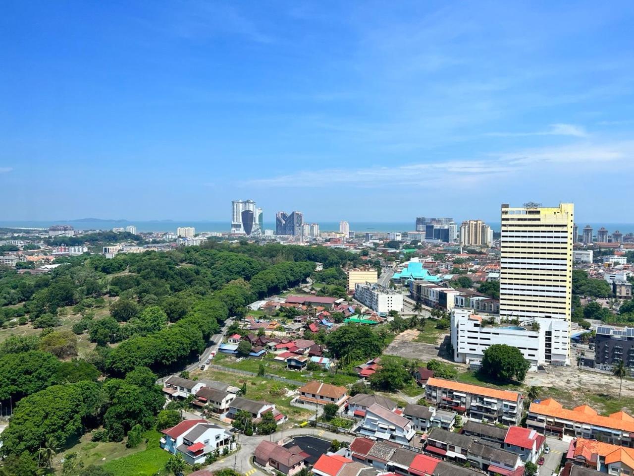 Courtyard By Marriott Melaka Hotel Exterior photo