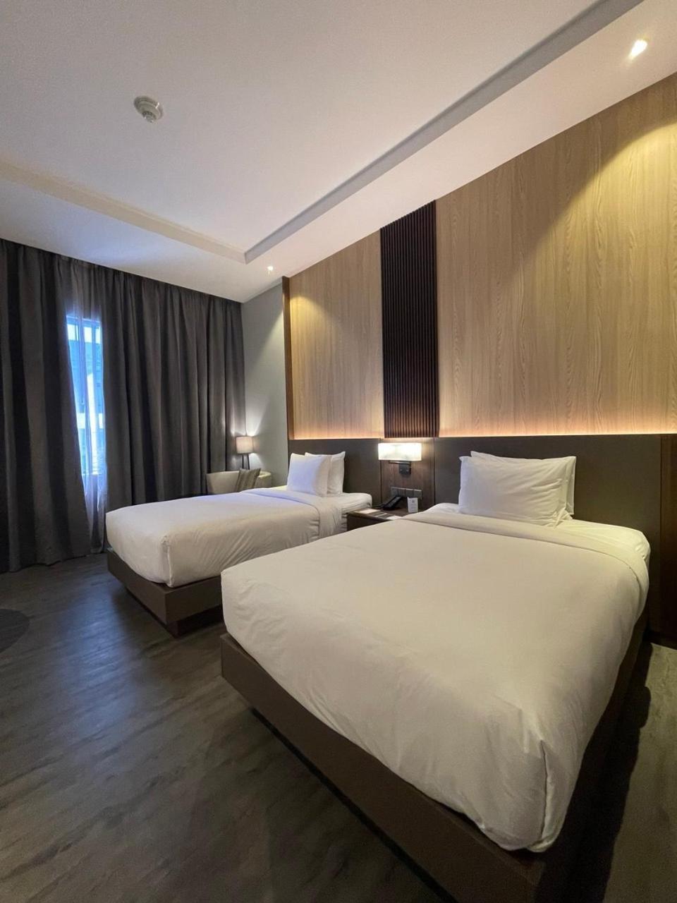 Courtyard By Marriott Melaka Hotel Exterior photo